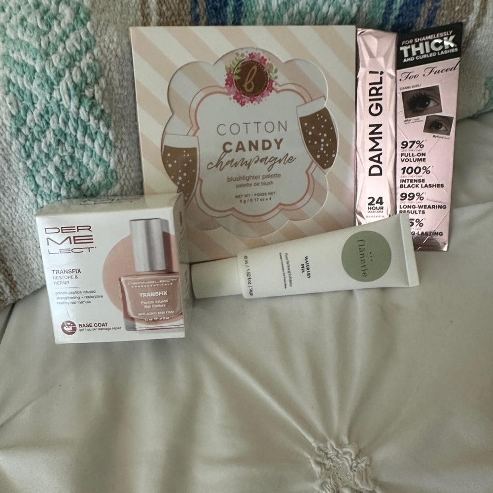 NWT $172 Retail Beauty Bundle Premium TooFaced FLÂNERIE Dermelect Etc